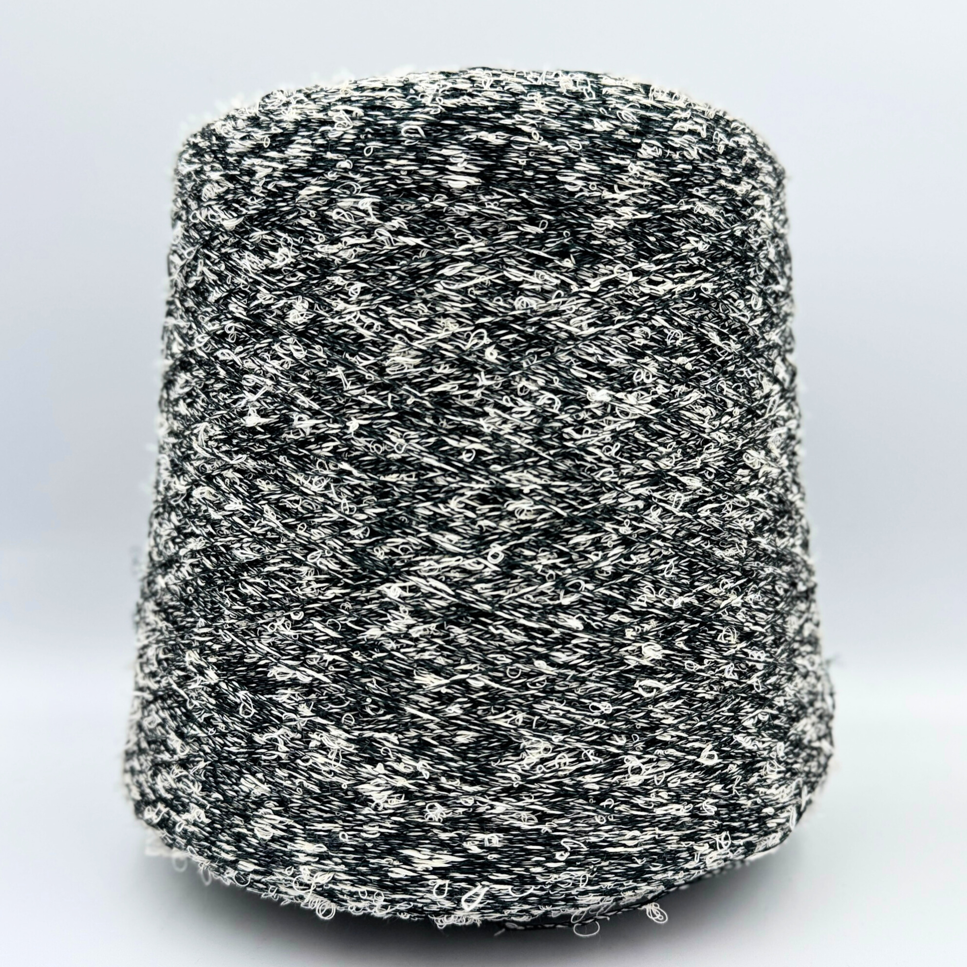 Wizzy Lin Silkegarn (900 g) - Torden