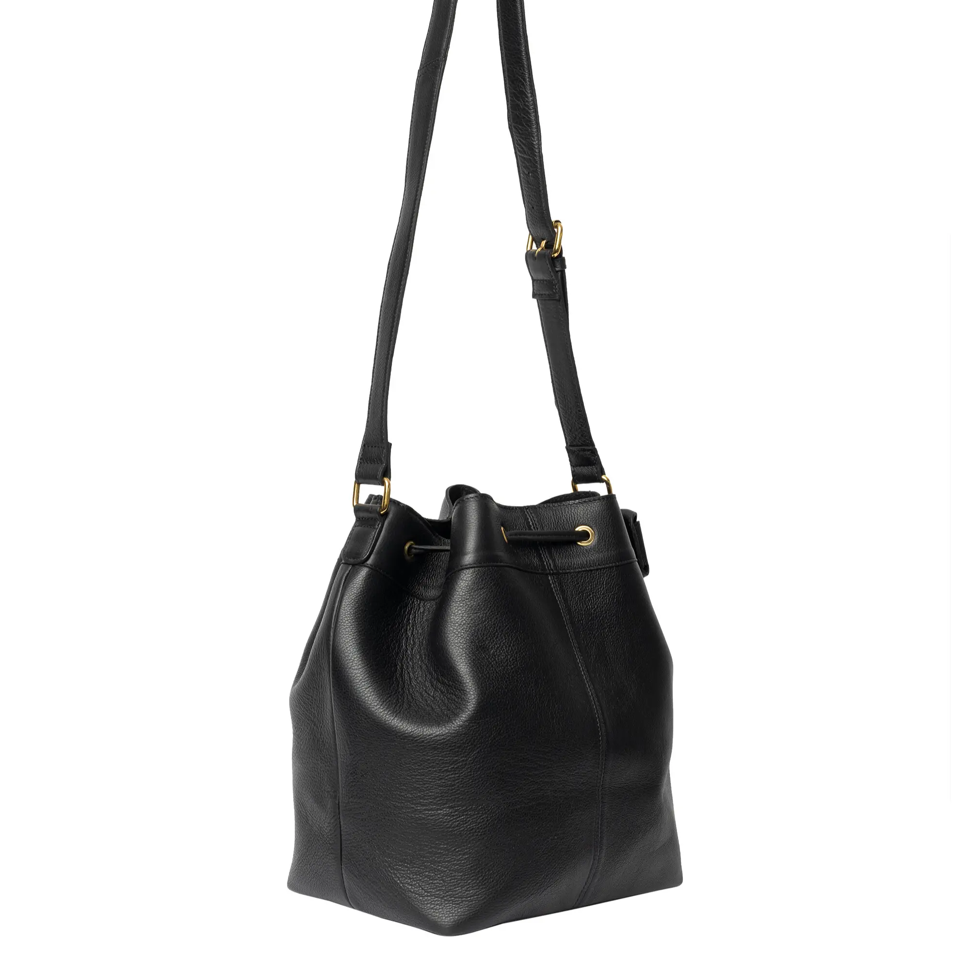 RE:DESIGNED Project 20 - Bucket Bag til Strikk
