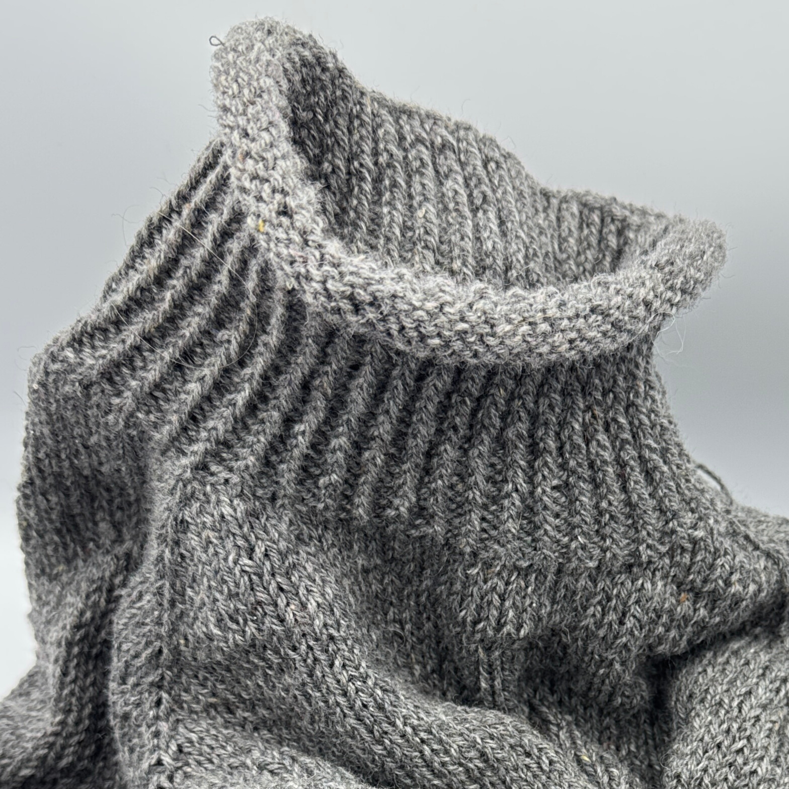 September 2025 Tekstilfibergarn - Grå