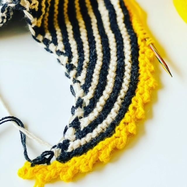 Fri fantasi sjal (Garnspesialisten) oppskrift DANSK Fri fantasi sjal (Garnspesialisten) oppskrift DANSK