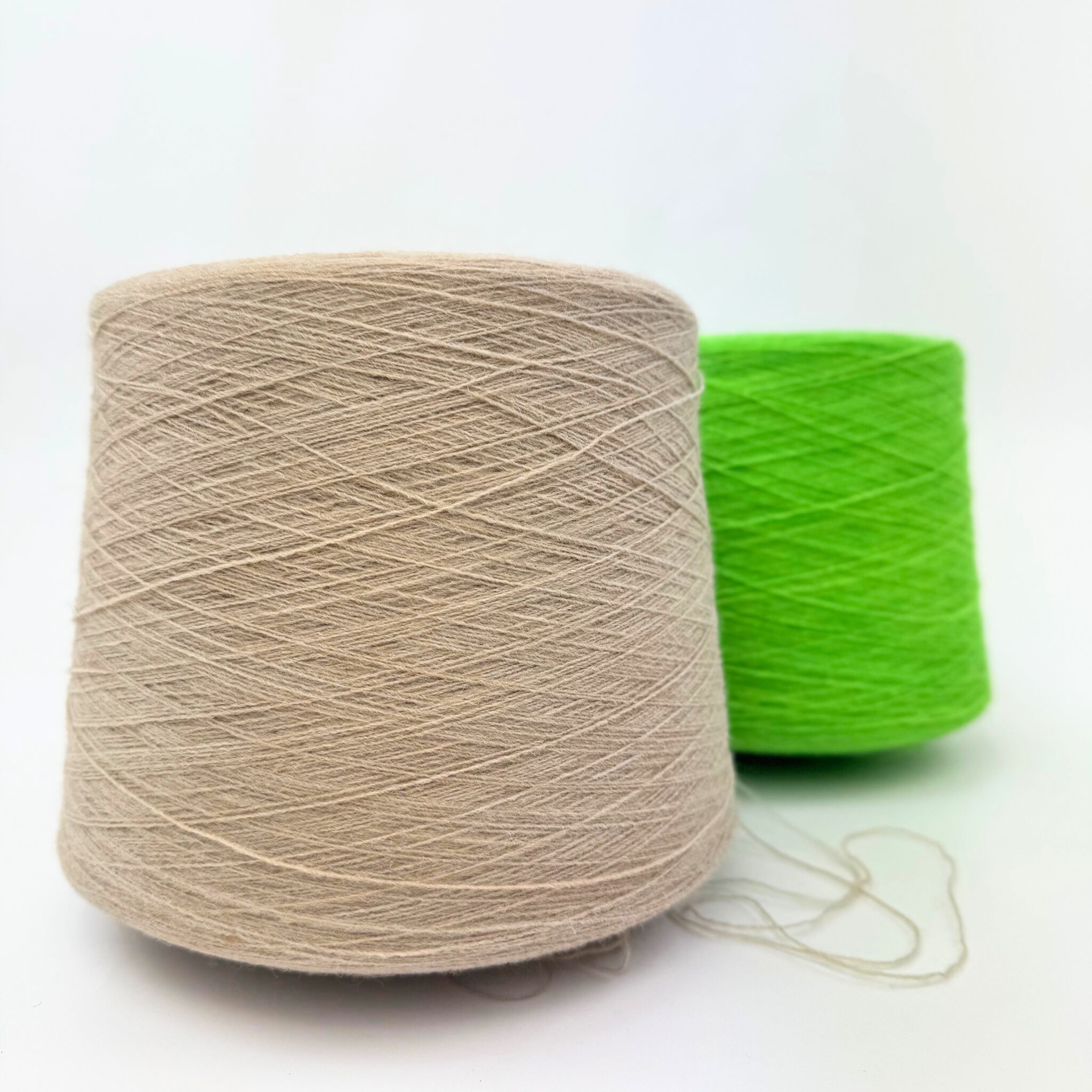Corinne Akryl Ull (800 g)