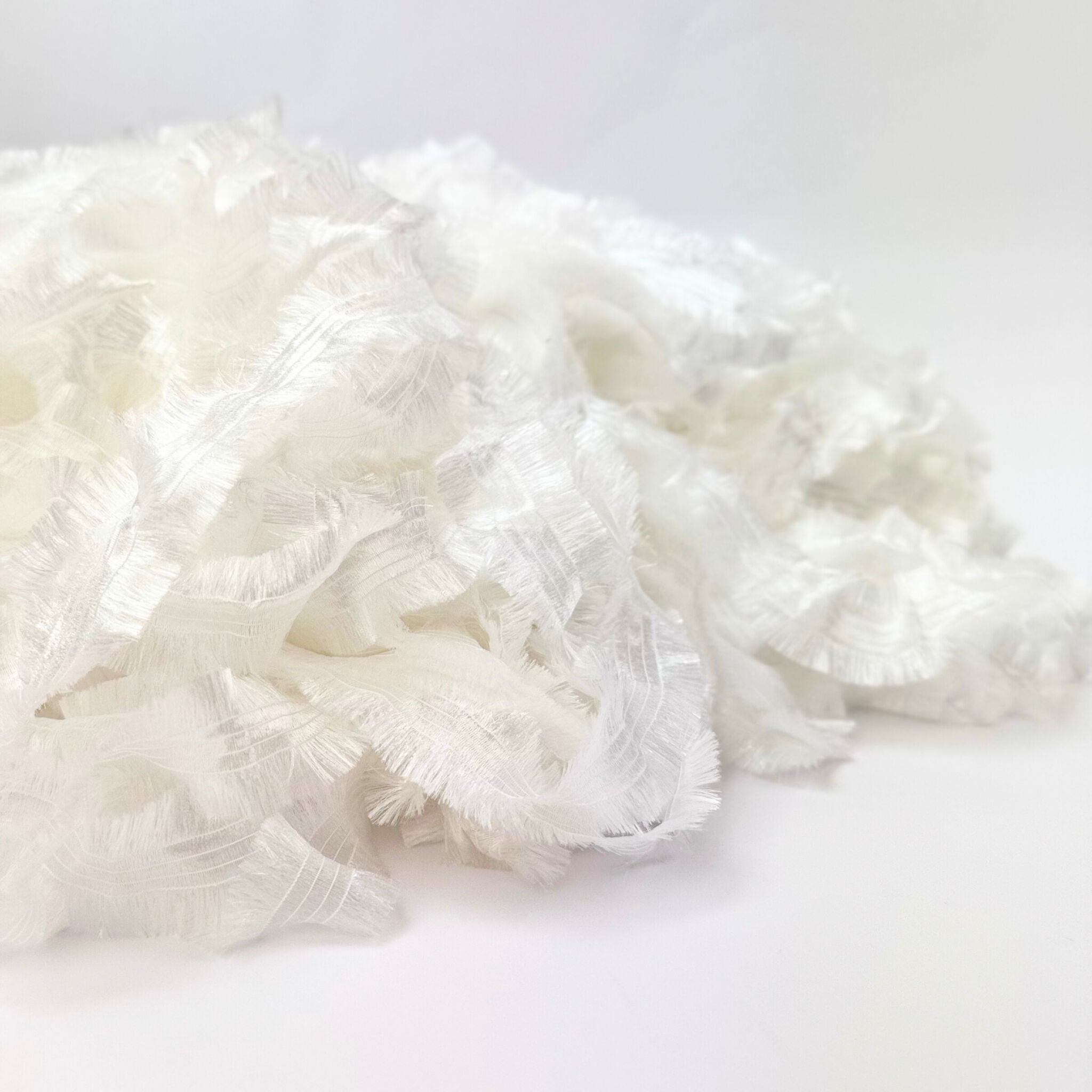 Shiny Boa Garn i hesper (350 g) - Hvit