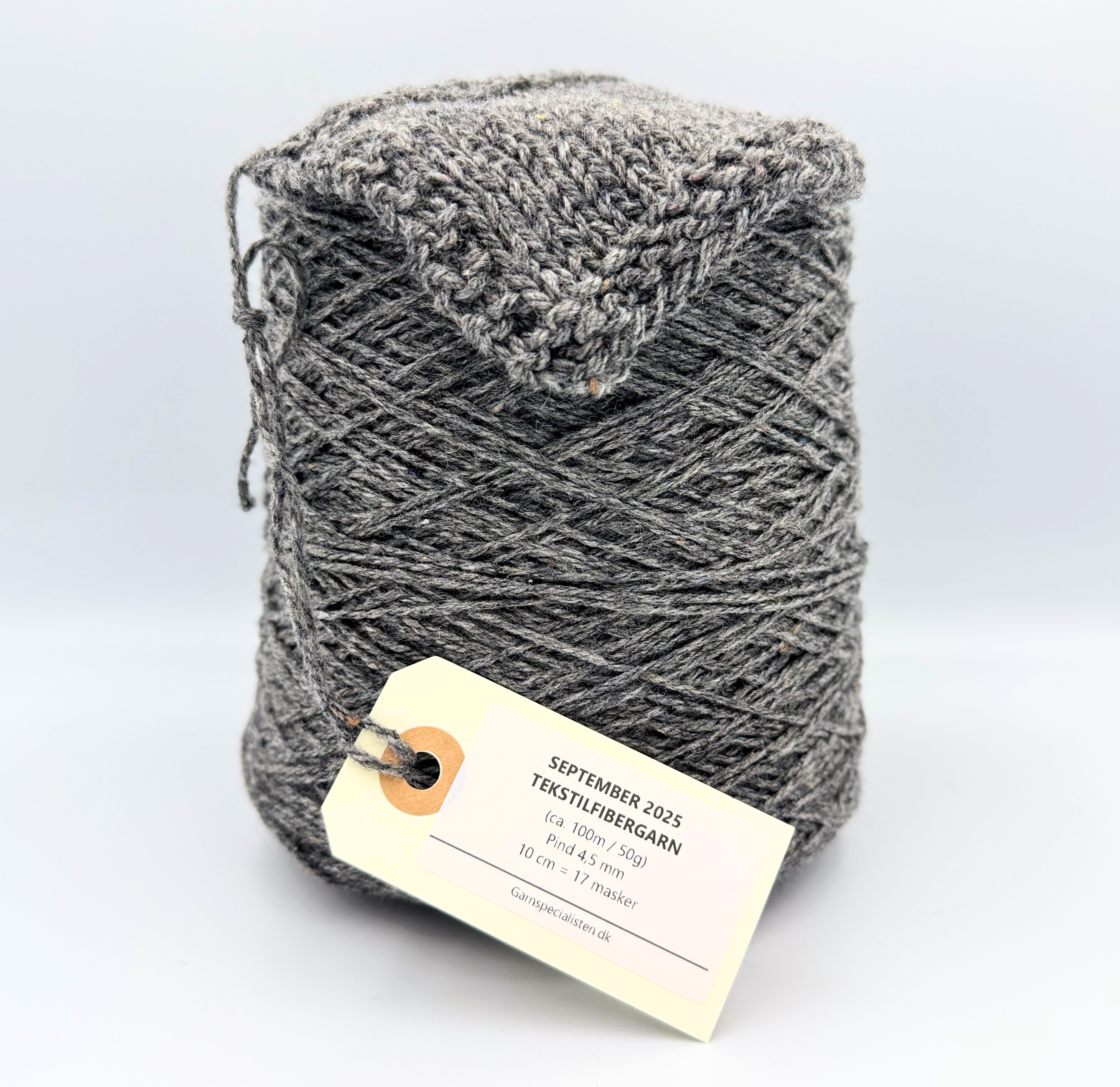 September 2025 Tekstilfibergarn - Grå