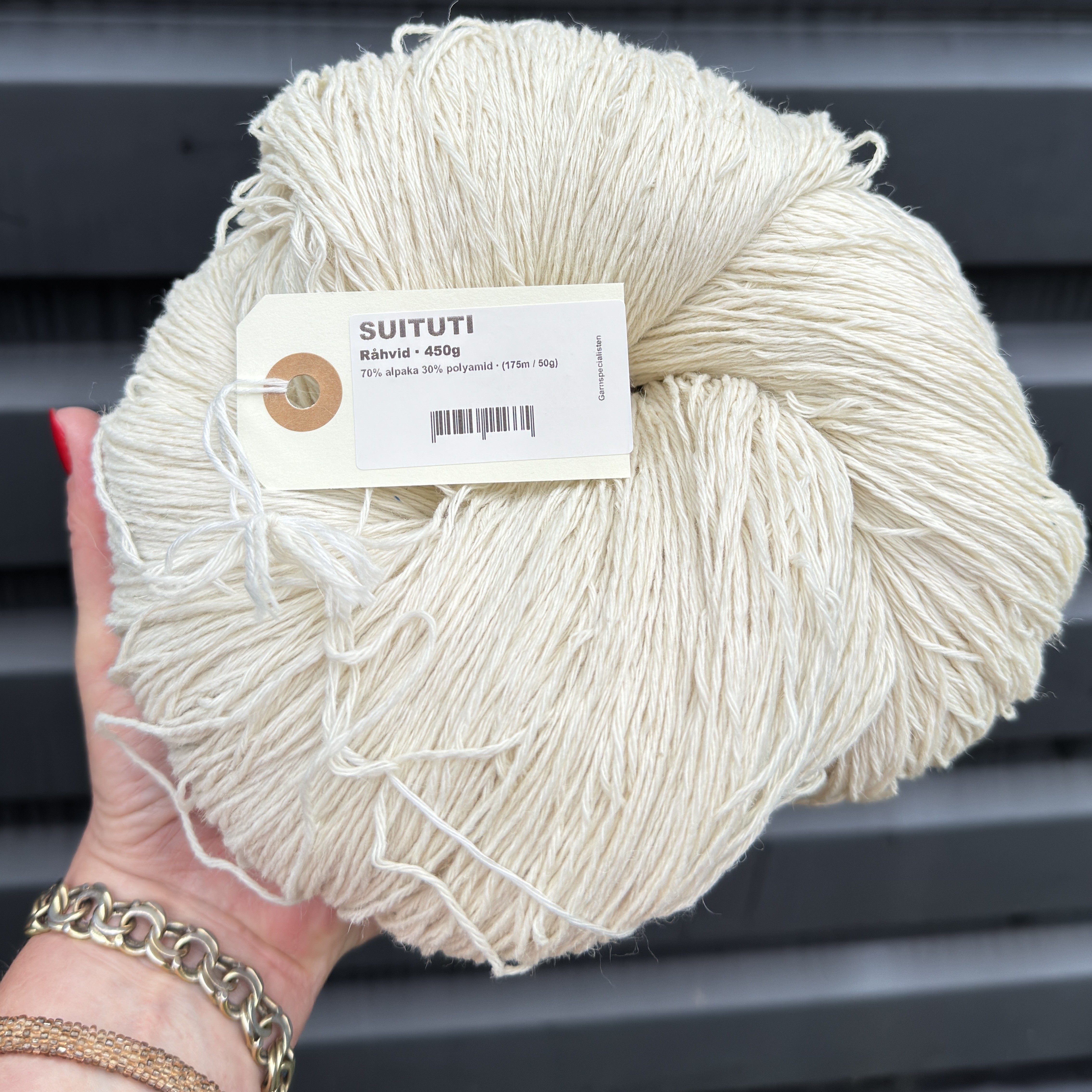 SUITUTI (450 g) - Råhvit
