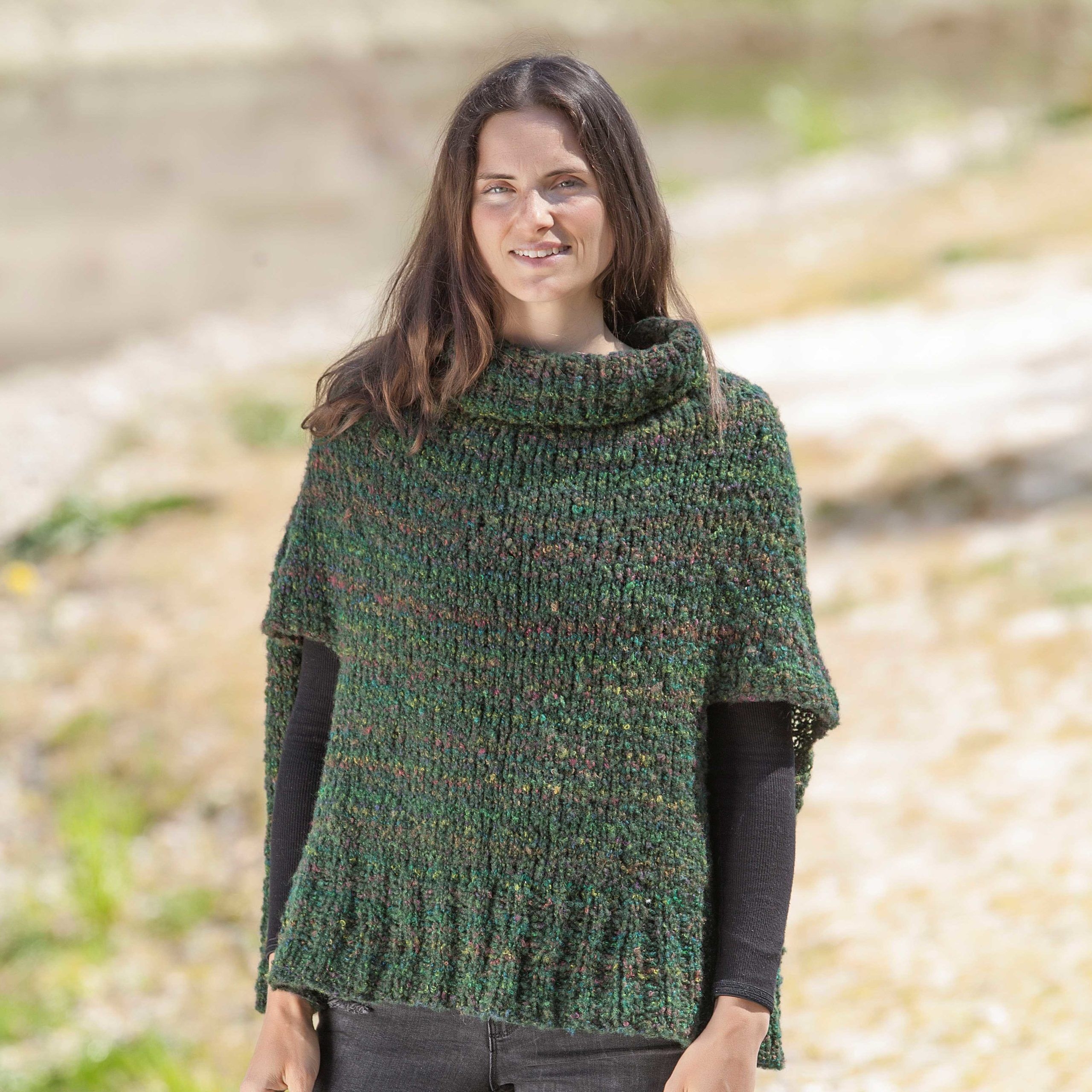 Vest-poncho med ermehull - oppskrift (CeWeC) DANSK