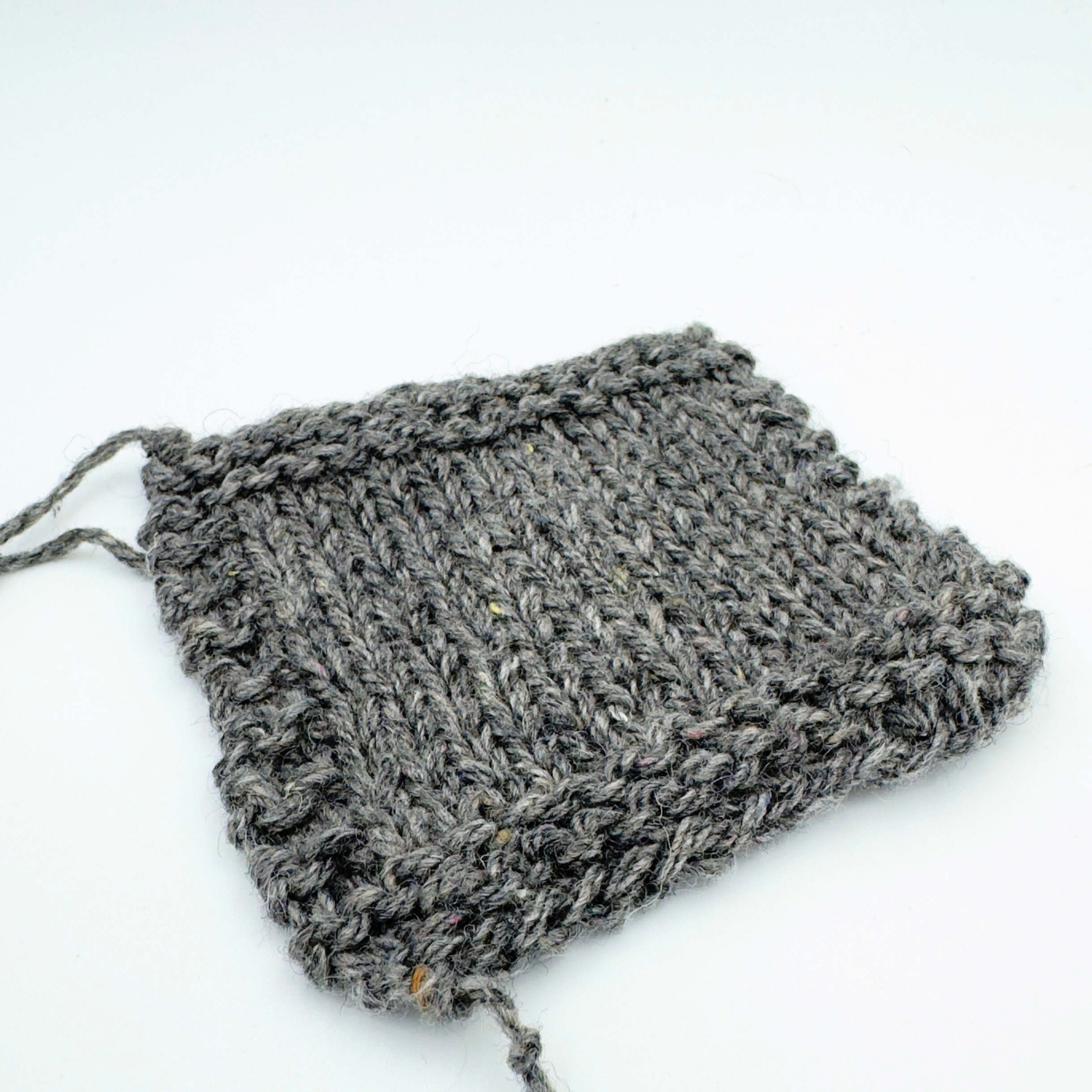 September 2025 Tekstilfibergarn - Grå