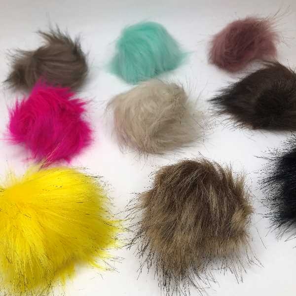 Pompon pelsdusk til lue