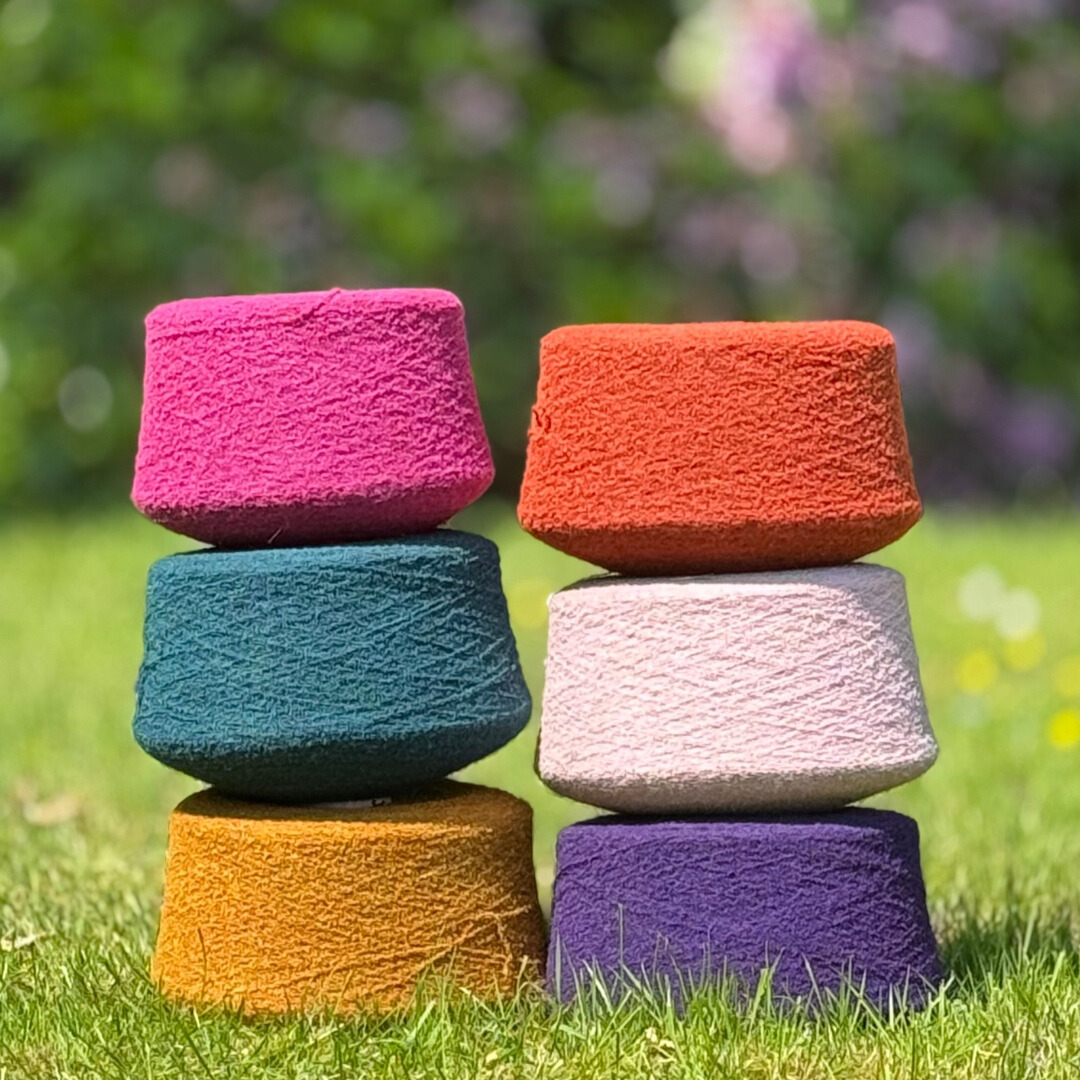 Beate Elastisk Bouclé (1,3 kg)