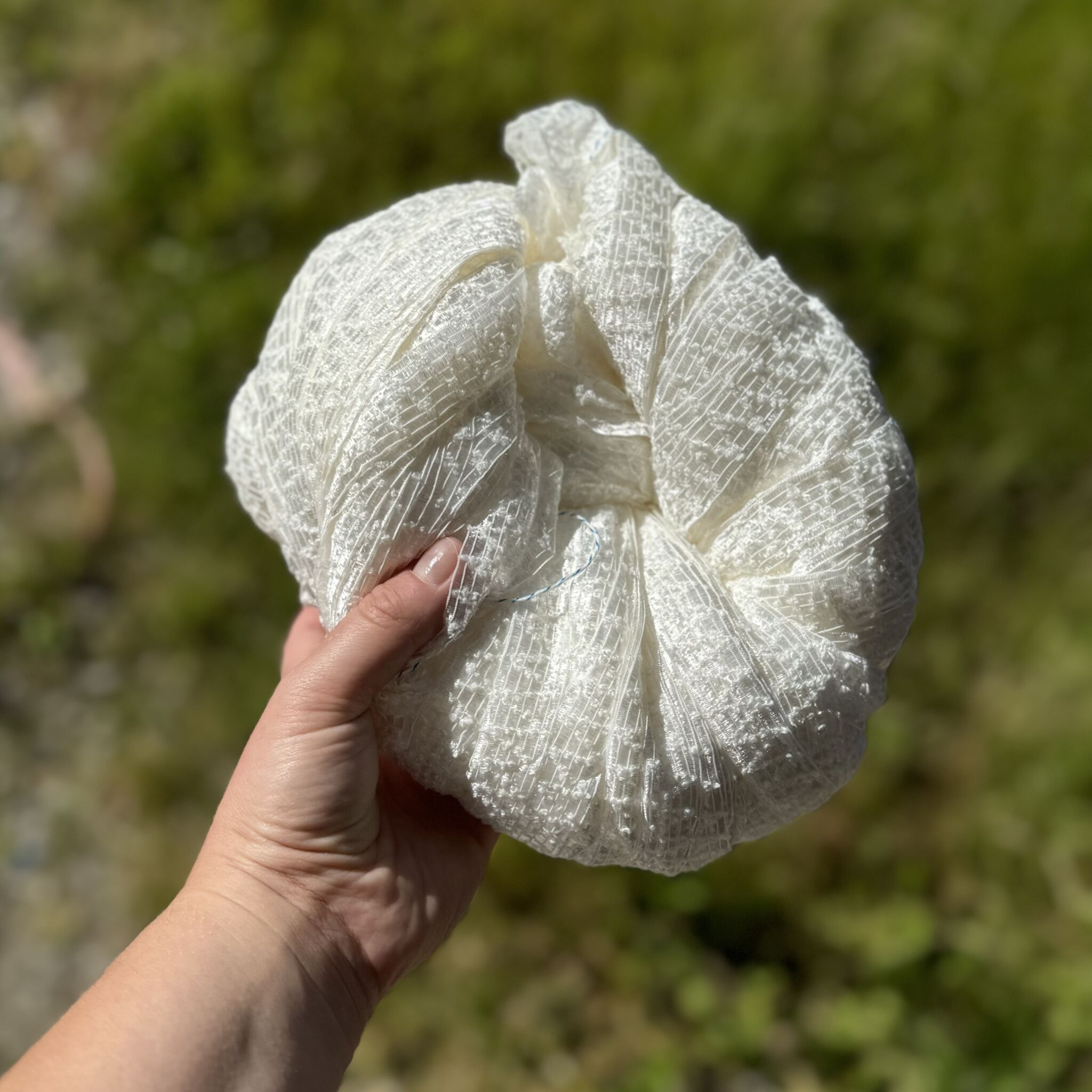 Hvitt Blankt Båndgarn (300 g)