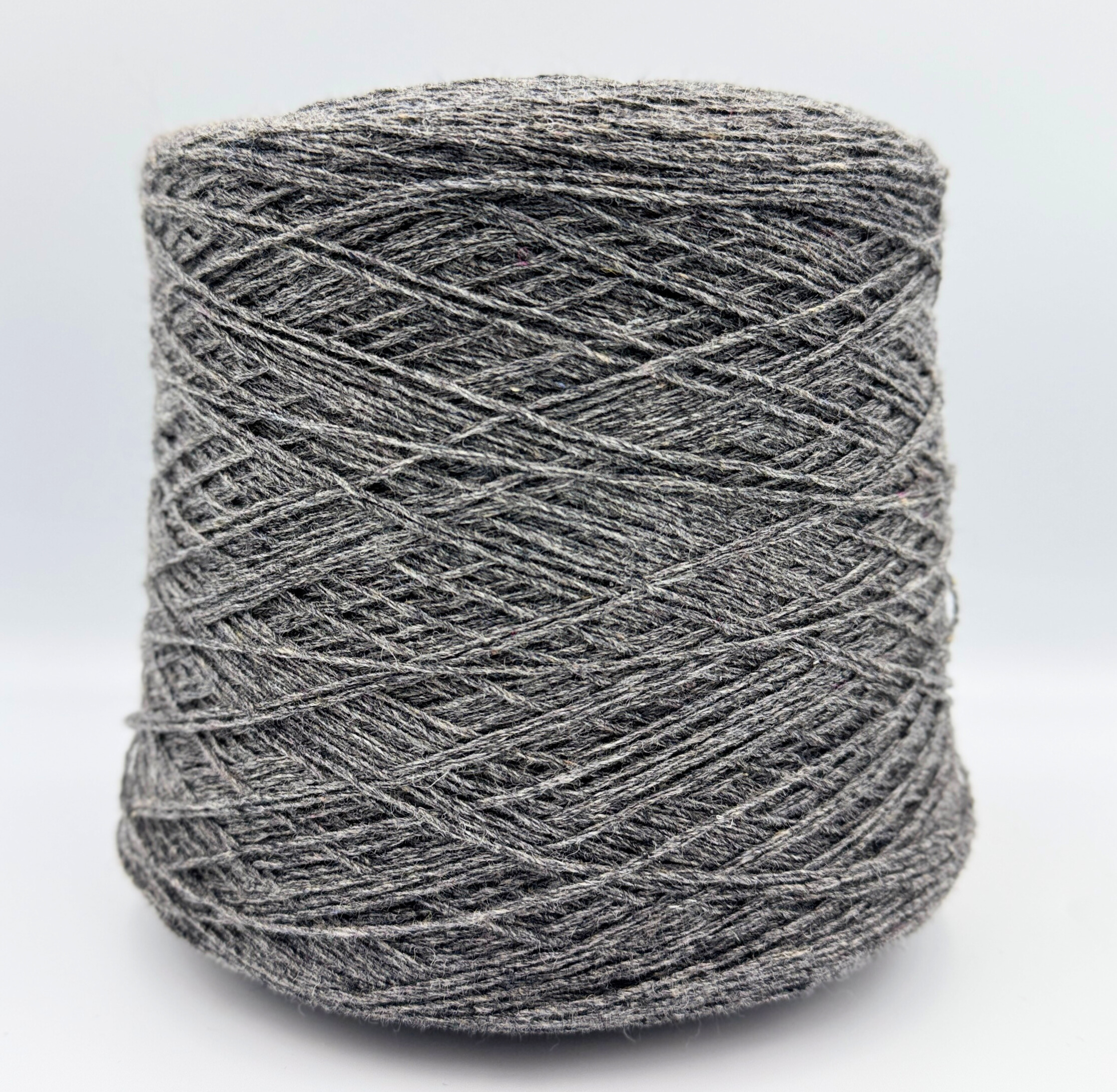 November 2025 Tekstilfibergarn - Grå