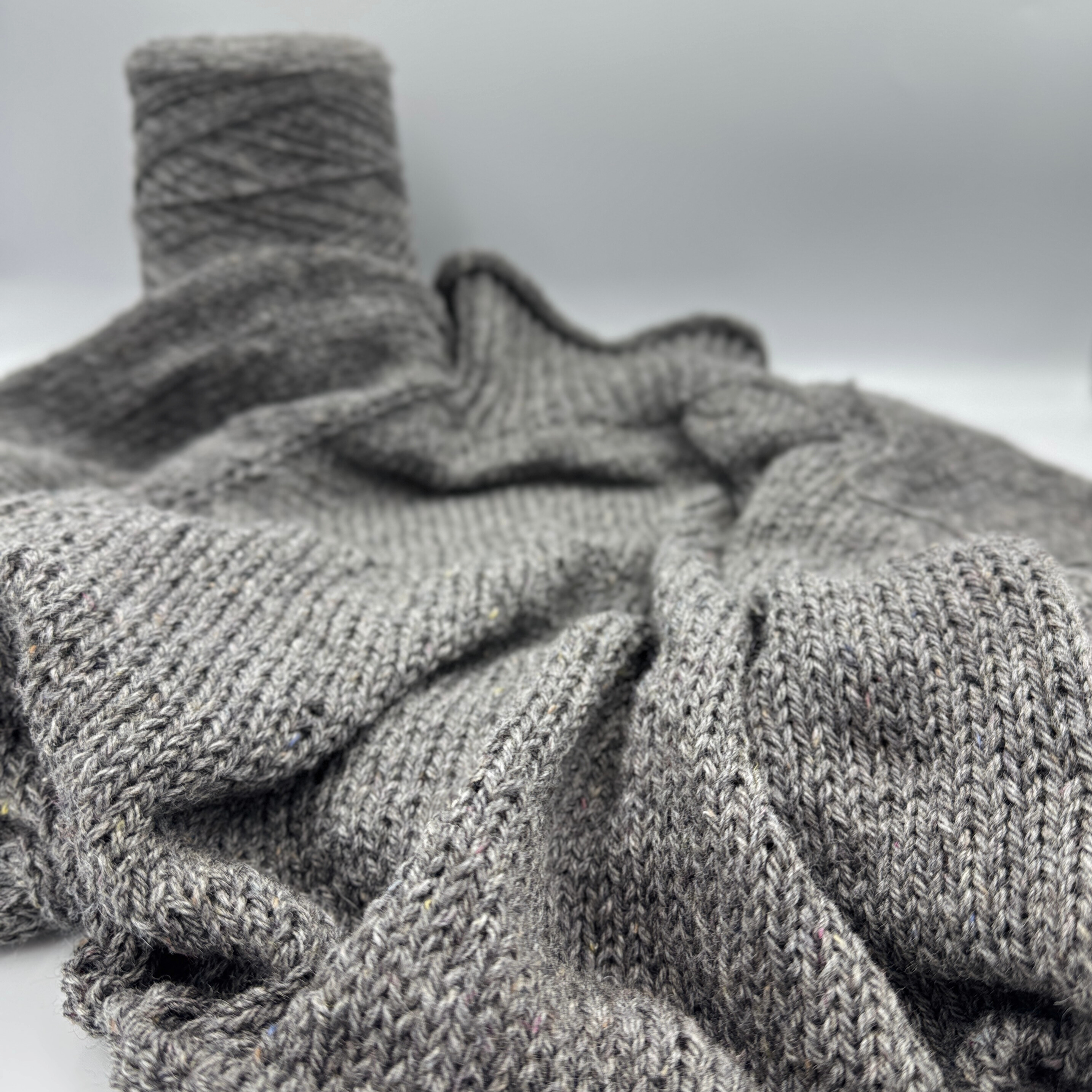 September 2025 Tekstilfibergarn - Grå