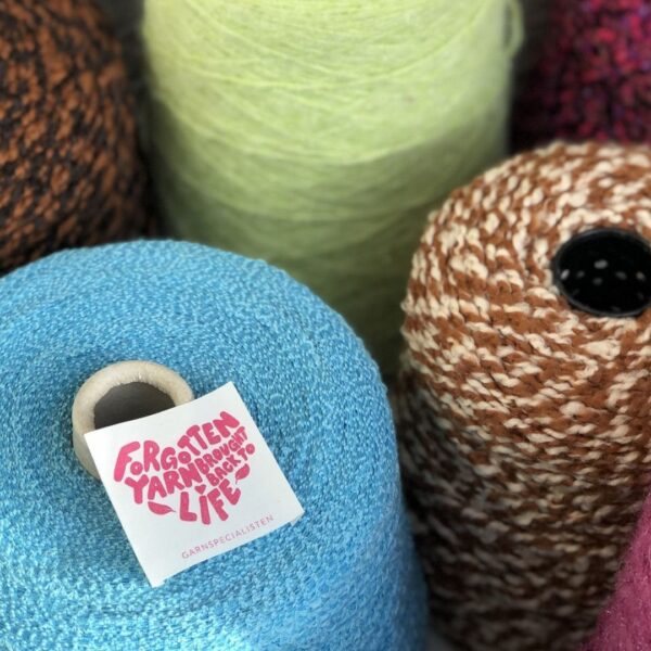 Forgotten yarn label på cones