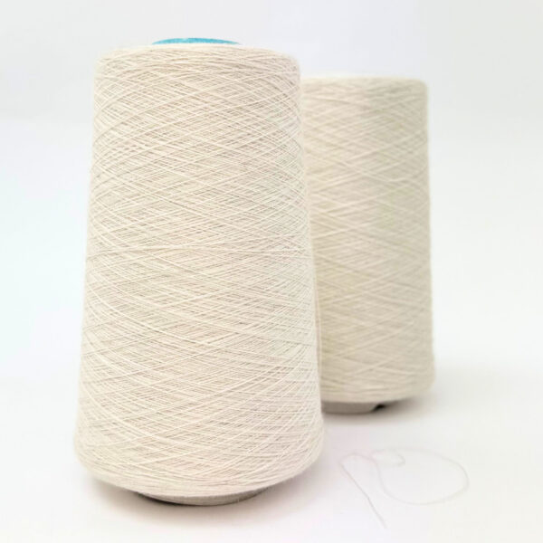 Cot & Cash 50/2 (250 g) - Råhvit