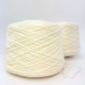 Lucido Shiny Garn (1 kg) - Hvit